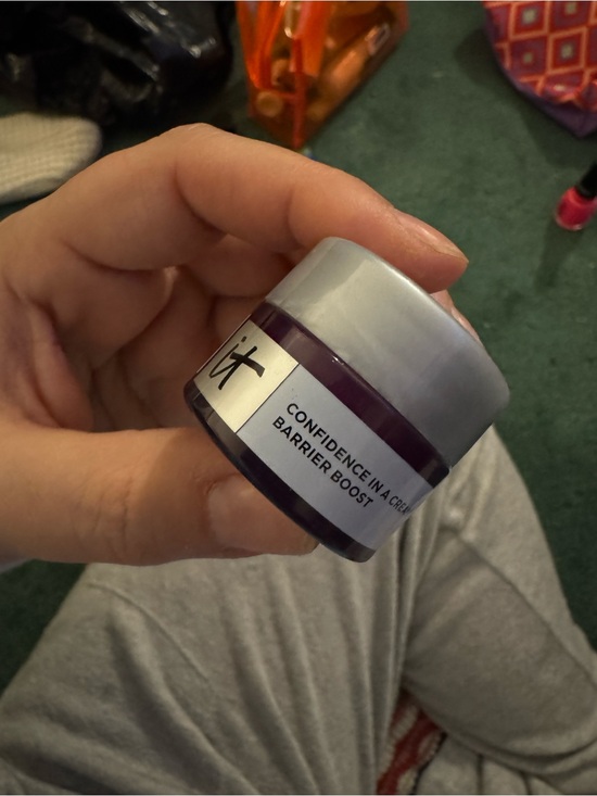 it cosmetics Other - it cosmetics Purple and Silver Cream Jar - Travel Size
